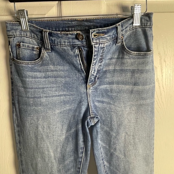 Classic Denim Skinny Jeans for Women - Picture 4 of 8